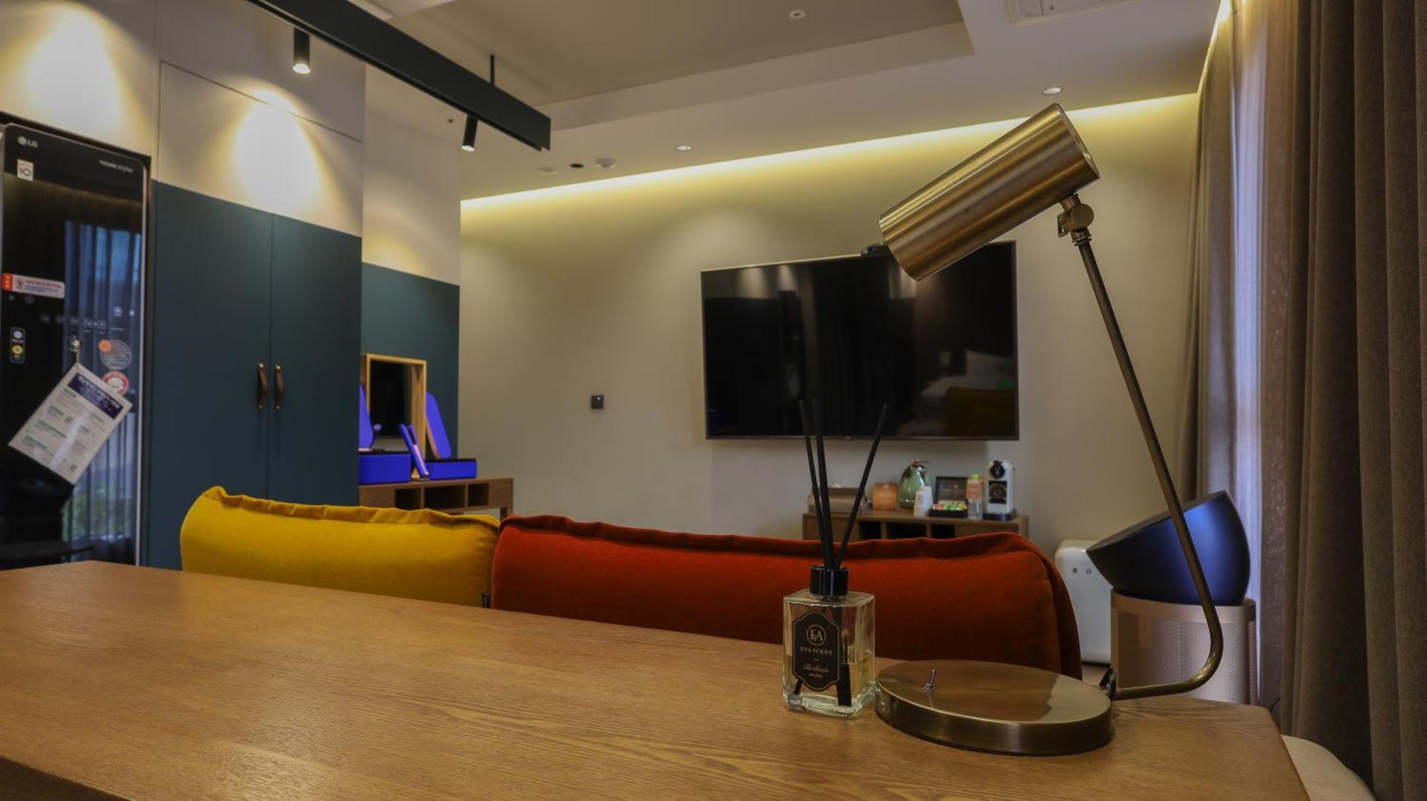 Pangyo Business & Tourist Hotel Kynd Seongnam Buitenkant foto