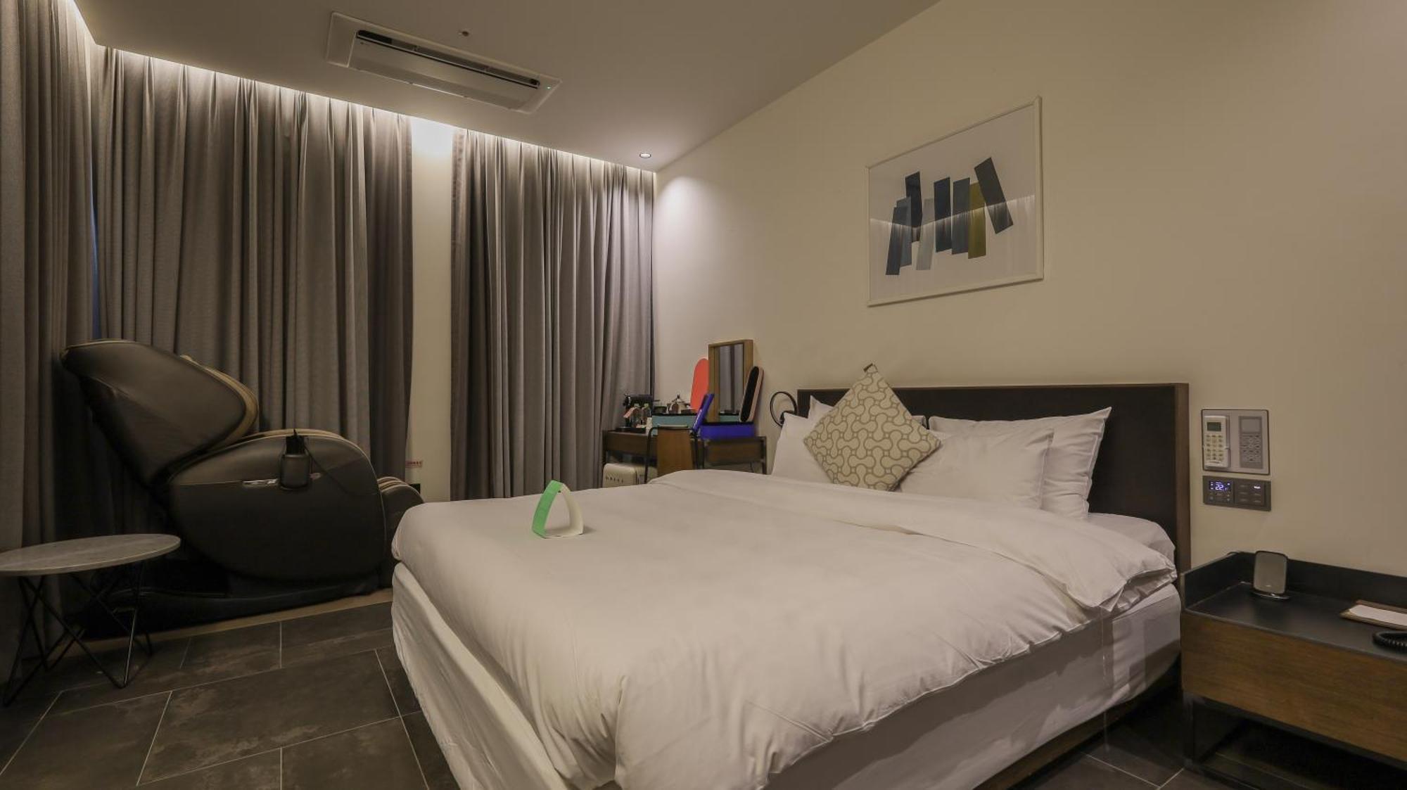 Pangyo Business & Tourist Hotel Kynd Seongnam Buitenkant foto